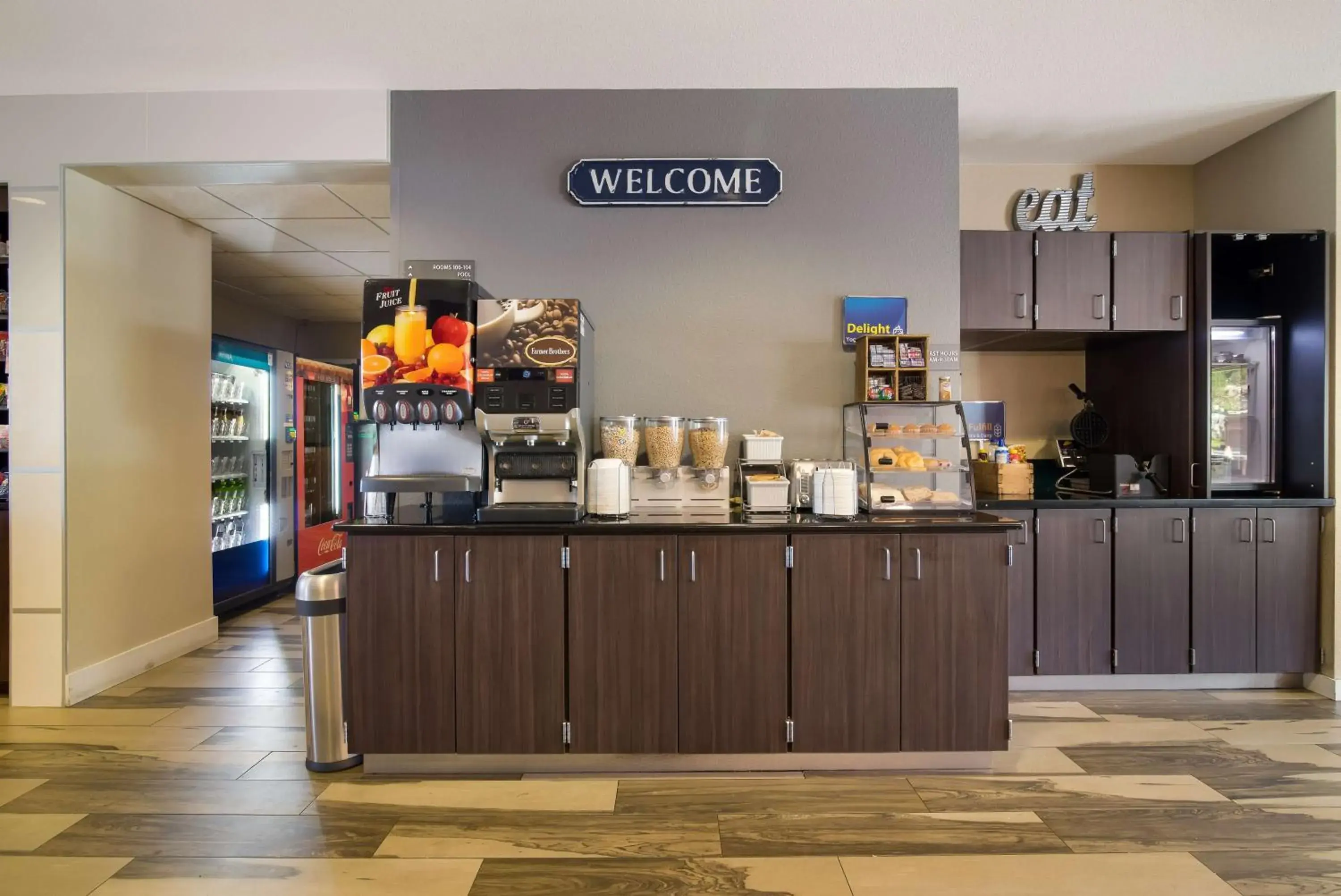 Restaurant/places to eat in Best Western Roosevelt Place Restaurant/places to eat in Best Western Roosevelt Place