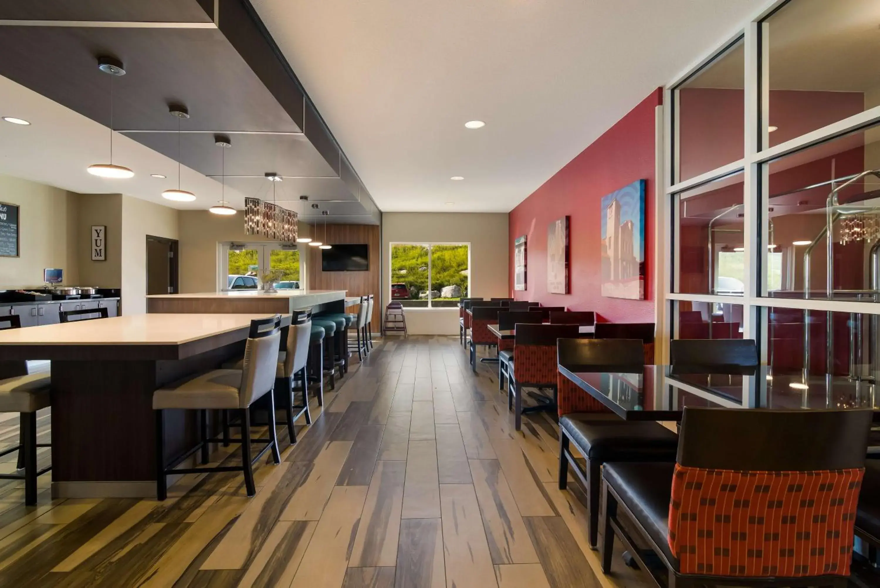 Restaurant/places to eat in Best Western Roosevelt Place Restaurant/places to eat in Best Western Roosevelt Place