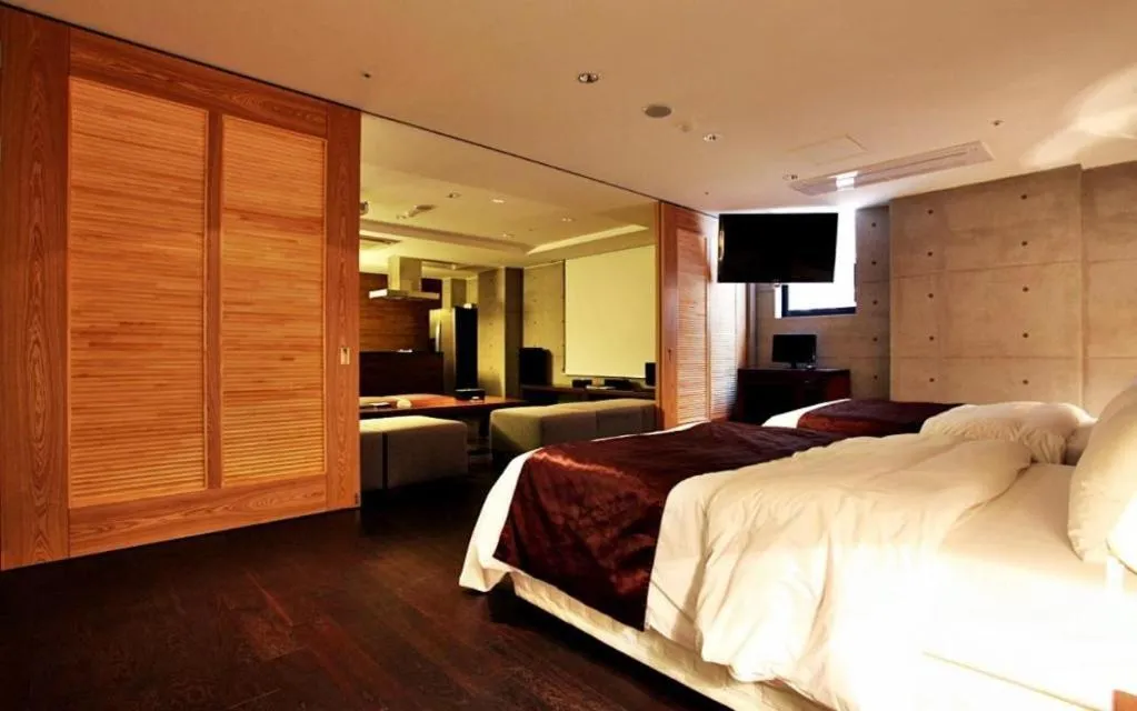 Bed in Nox Boutique Hotel