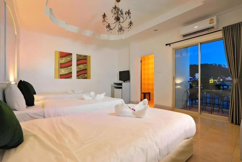 Bed in Gorgeous Boutique Room