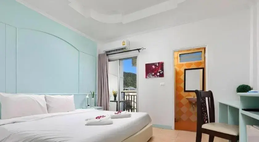 Bed in Gorgeous Boutique Room Bed in Gorgeous Boutique Room