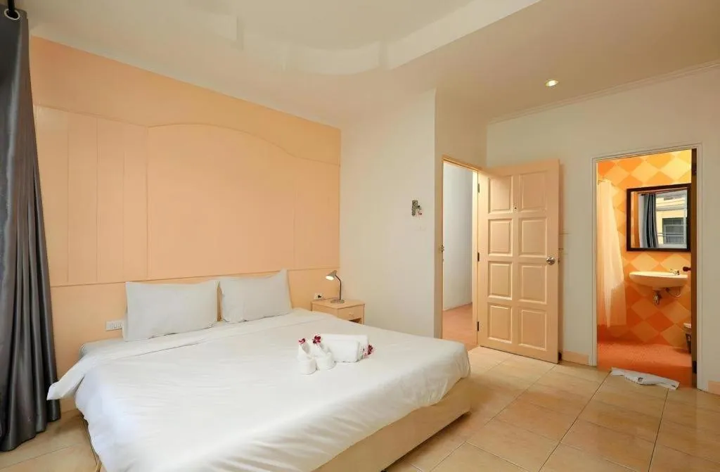 Bed in Gorgeous Boutique Room