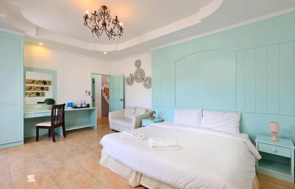 Bed in Gorgeous Boutique Room