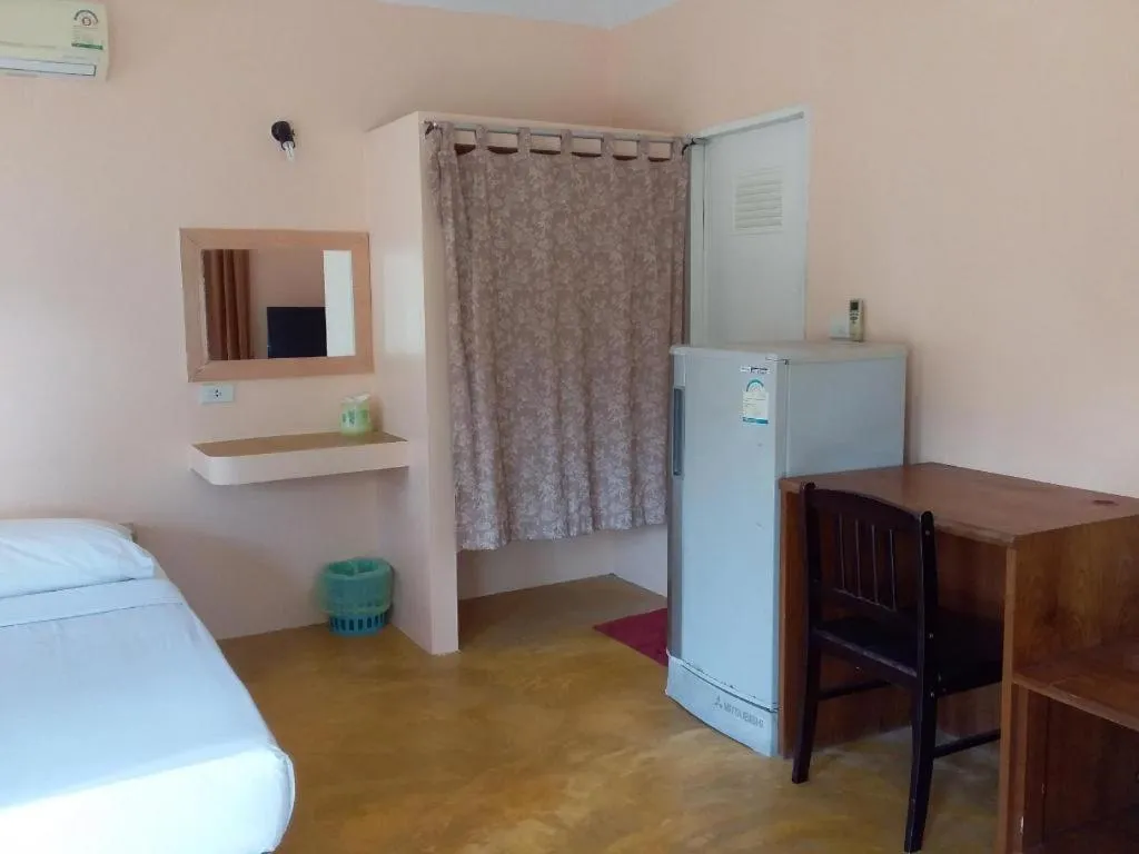 Jinta Beach Bungalow