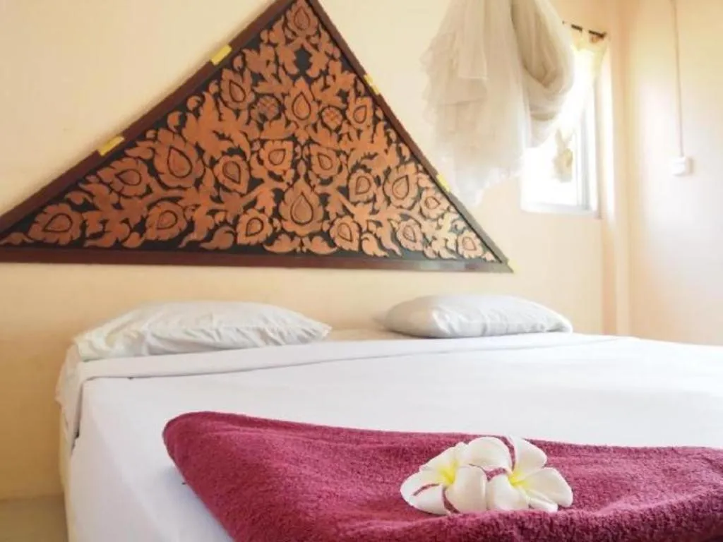 Bed in Jinta Beach Bungalow