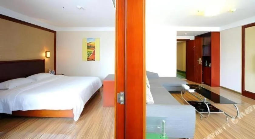 Bed in GreenTree Inn Nanning Langdong Hotel