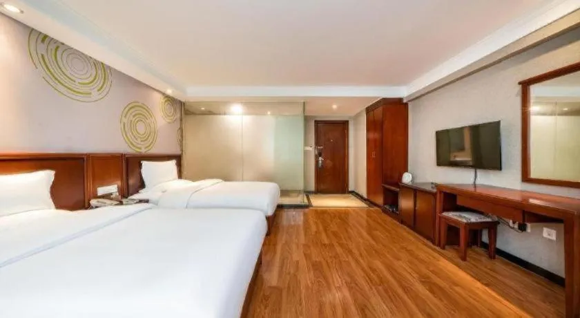 Bed in GreenTree Inn Nanning Langdong Hotel