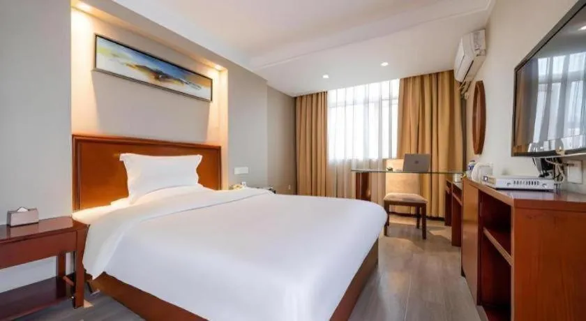 Bed in GreenTree Inn Nanning Langdong Hotel