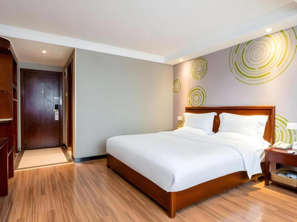 Bed in GreenTree Inn Nanning Langdong Hotel