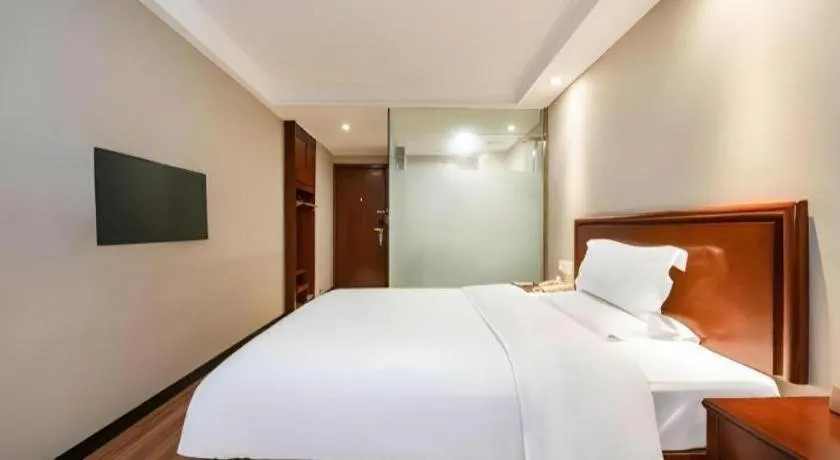 Bed in GreenTree Inn Nanning Langdong Hotel
