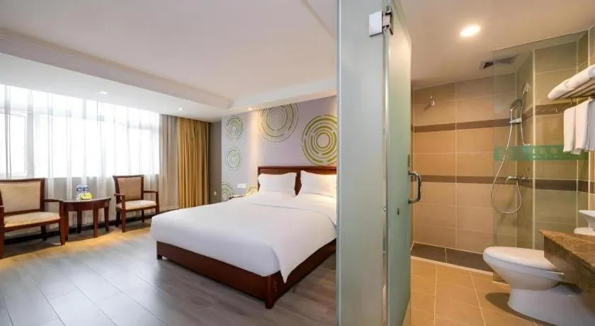 Bed in GreenTree Inn Nanning Langdong Hotel