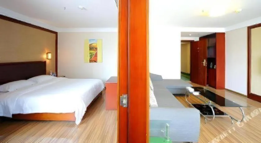 Bed in GreenTree Inn Nanning Langdong Hotel