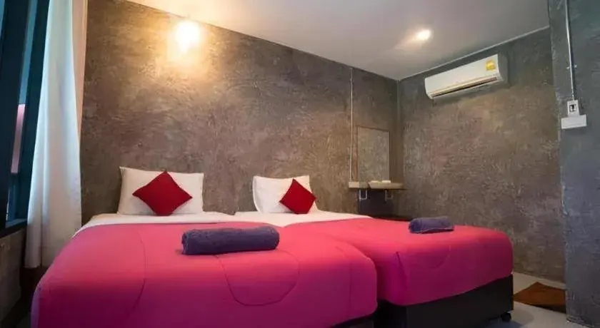 Bed in Greenplace-Samed Seahorse Bed in Greenplace-Samed Seahorse