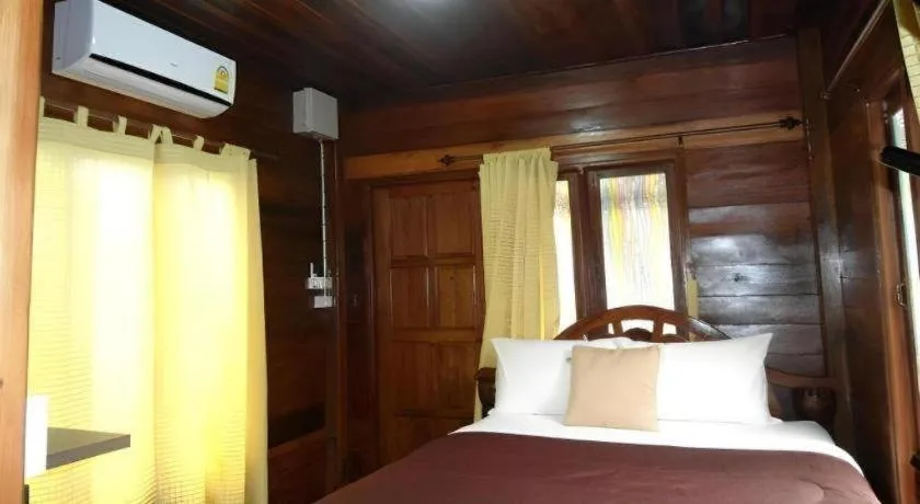 Bed in Greenplace-Samed Seahorse