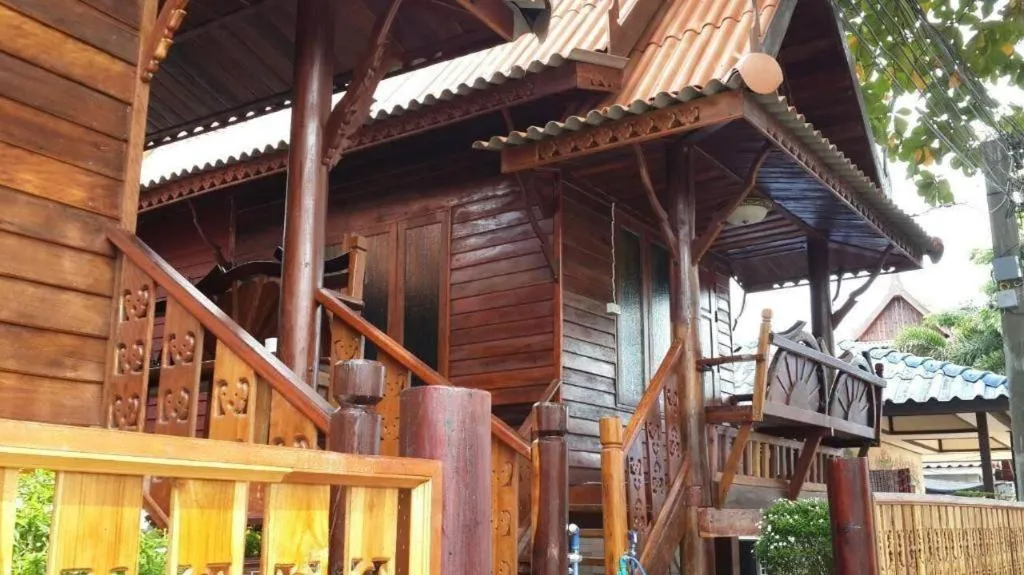 Greenplace-Samed Seahorse