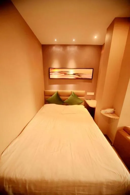 Bed in Shanghai Blue Mountain Bund Youth Hostel