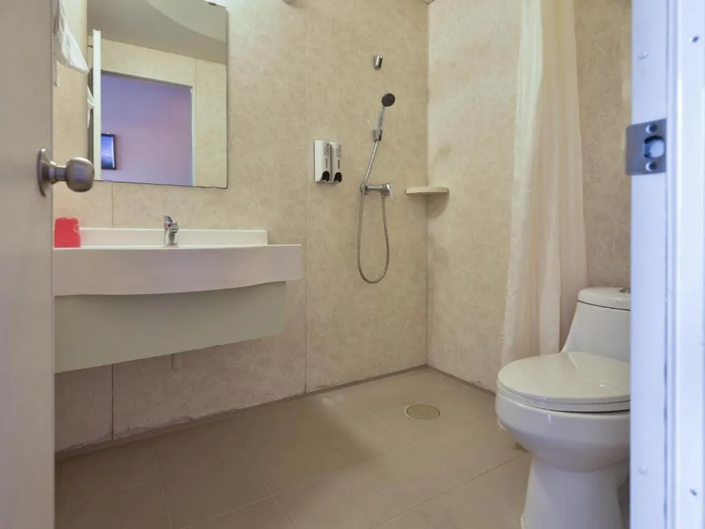 Shanghai Blue Mountain Bund Youth Hostel