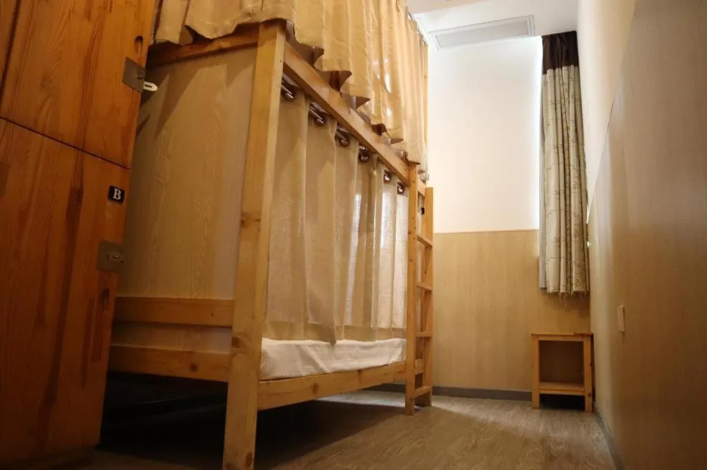 Bed in Shanghai Blue Mountain Bund Youth Hostel