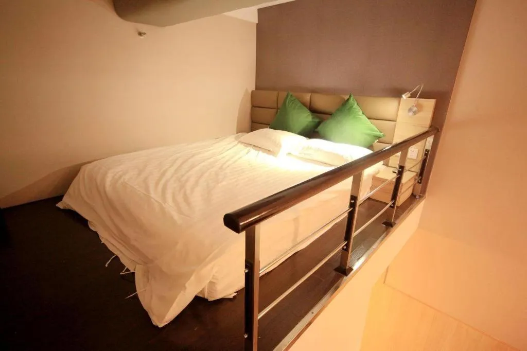 Bed in Shanghai Blue Mountain Bund Youth Hostel