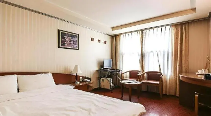 Bed in Mirabell Motel Bed in Mirabell Motel