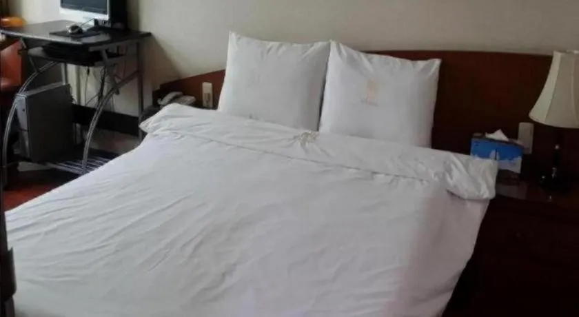 Bed in Mirabell Motel