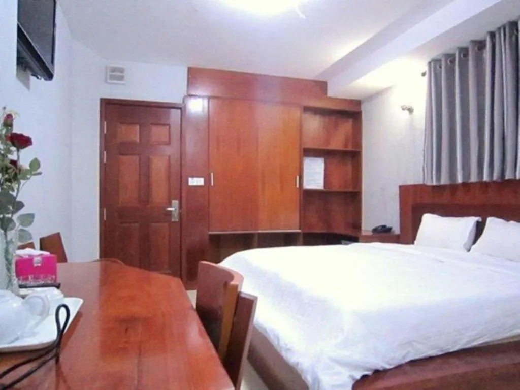 Bed in An Dong Center Hotel Chinatown Saigon