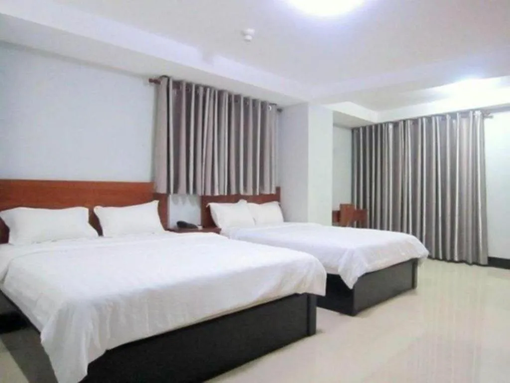 Bed in An Dong Center Hotel Chinatown Saigon