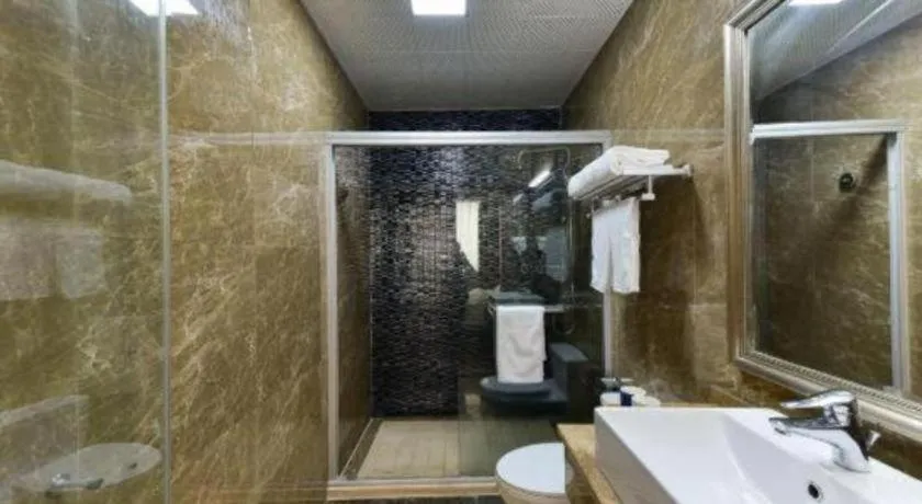 Starway Hotel Hongqiao Junction Center Branch