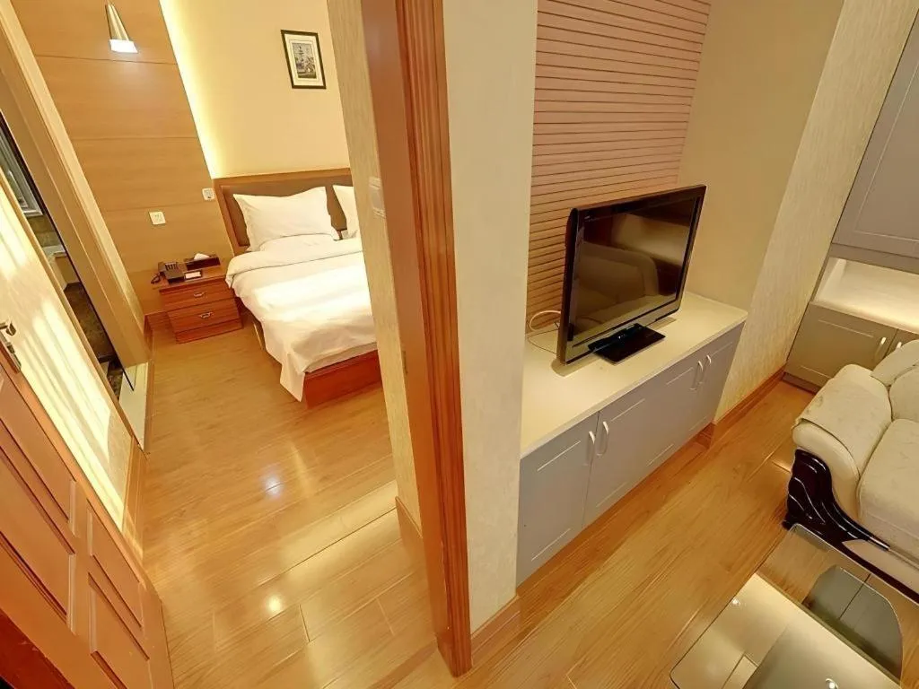 Bed in Starway Hotel Hongqiao Junction Center Branch