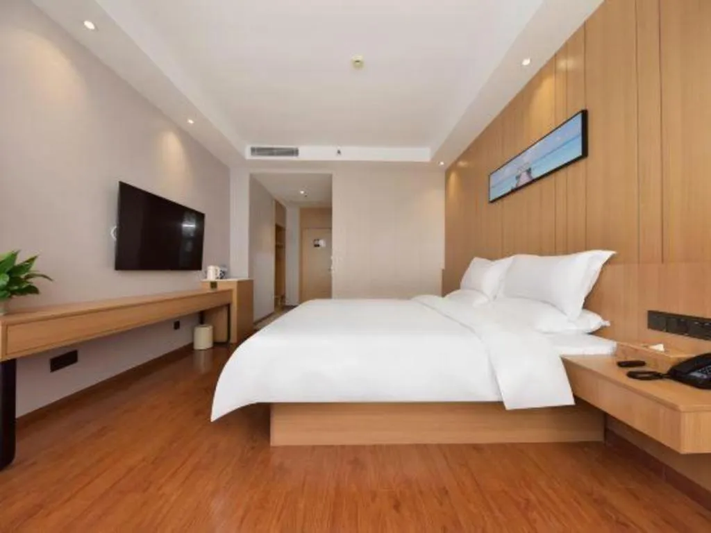 Bed in Starway Hotel Hongqiao Junction Center Branch