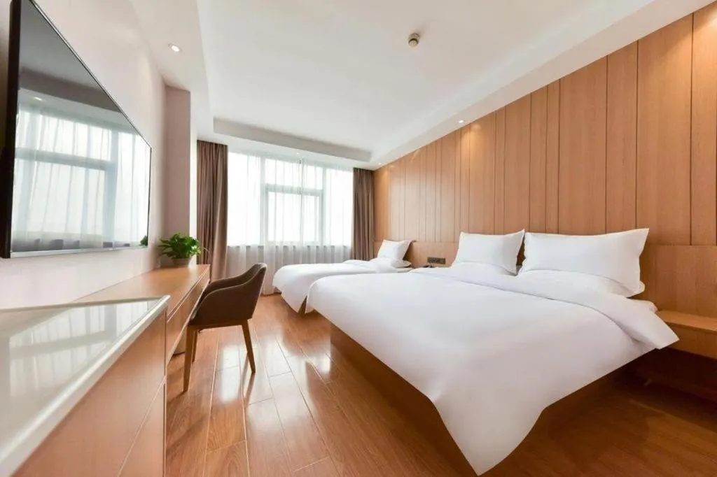 Bed in Starway Hotel Hongqiao Junction Center Branch