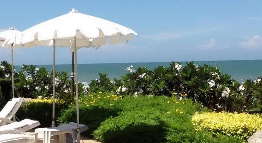 Phet Cha-am Plaza&Resort