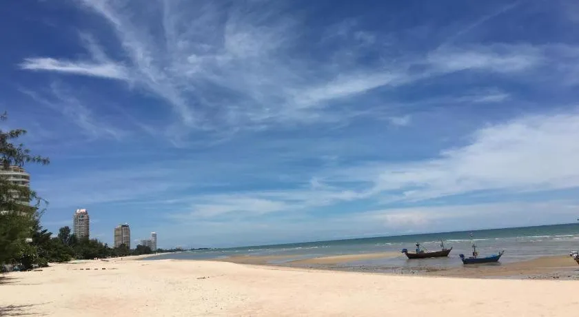 Phet Cha-am Plaza&Resort