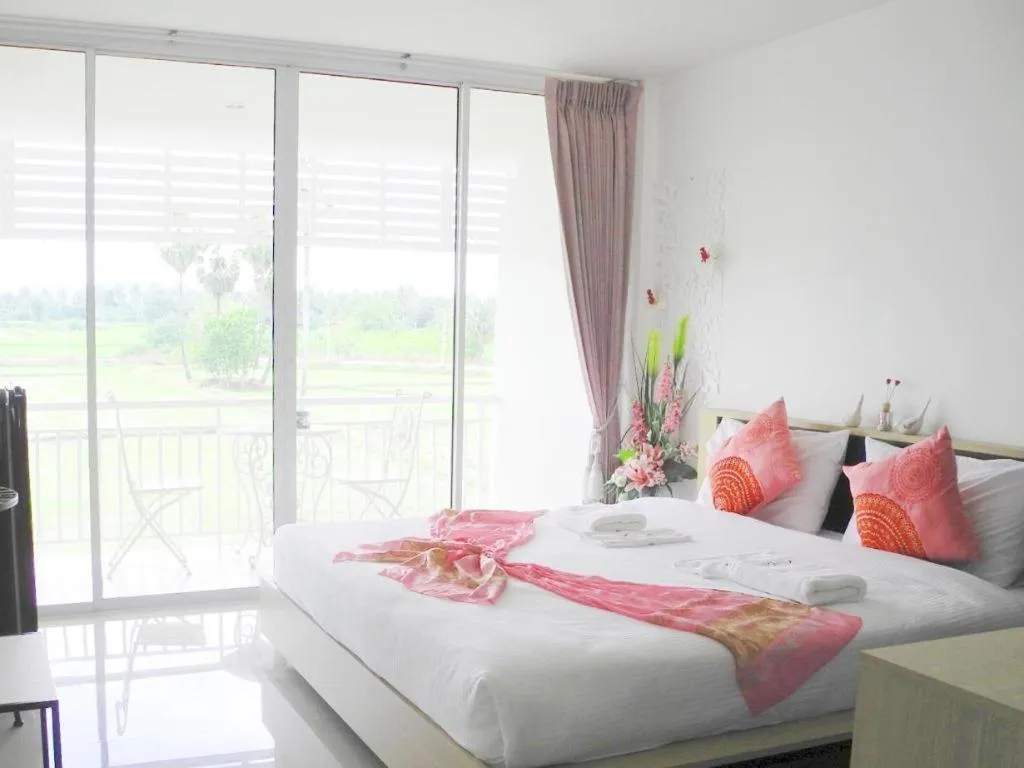 Bed in Phet Cha-am Plaza&Resort