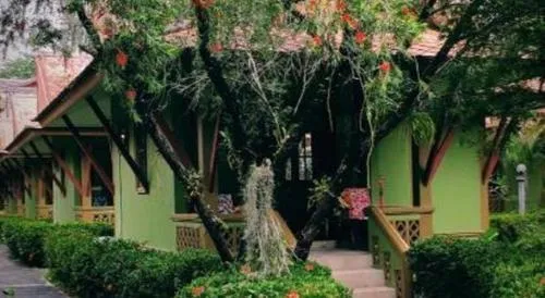 Gerd and Noi resort