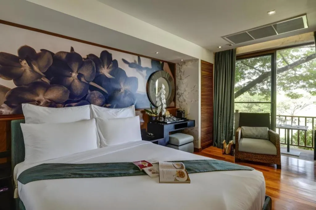 Bed in Baan Souchada Resort & Spa