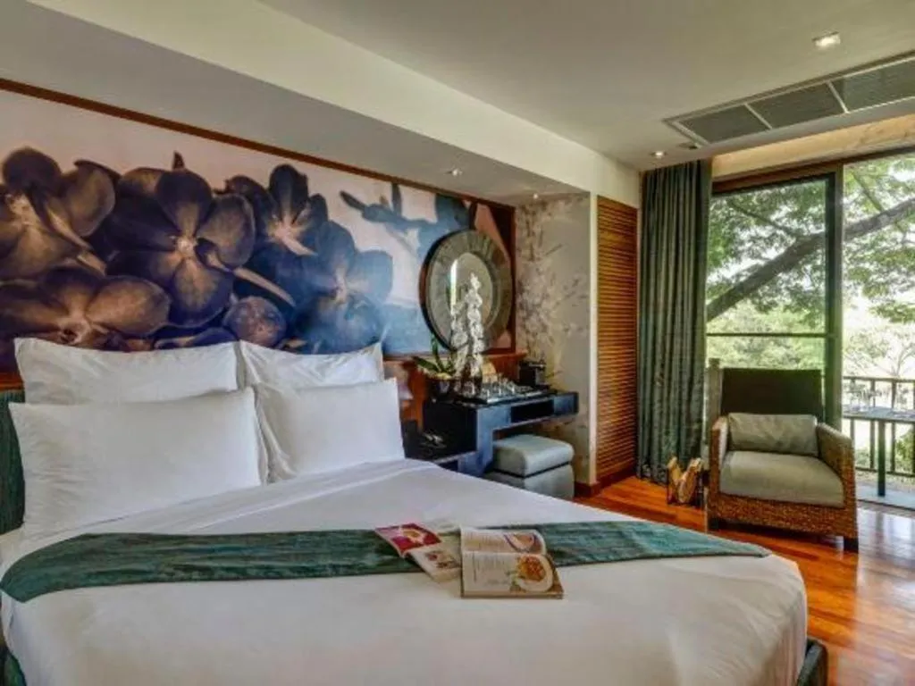 Bed in Baan Souchada Resort & Spa