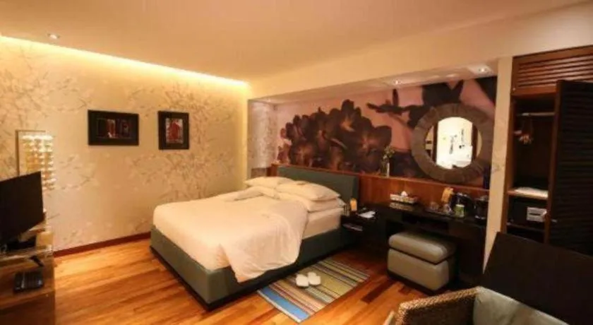 Bed in Baan Souchada Resort & Spa