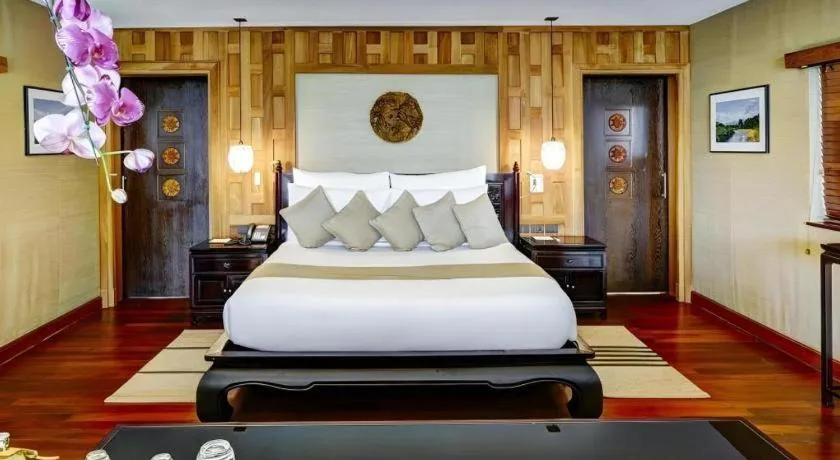 Bed in Baan Souchada Resort & Spa