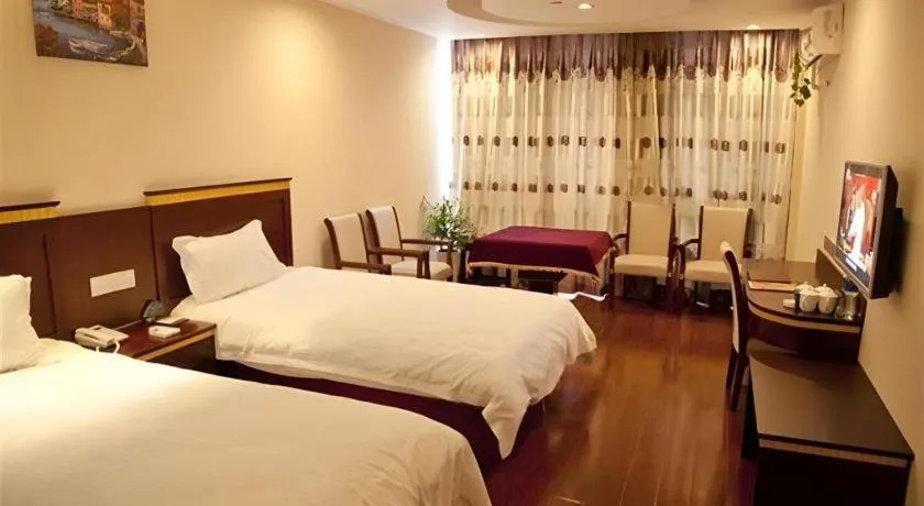 Bed in GreenTree Inn Shanghai Minhang Development Zone Subway Station Business Hotel