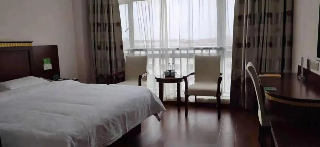 Bed in GreenTree Inn Shanghai Minhang Development Zone Subway Station Business Hotel