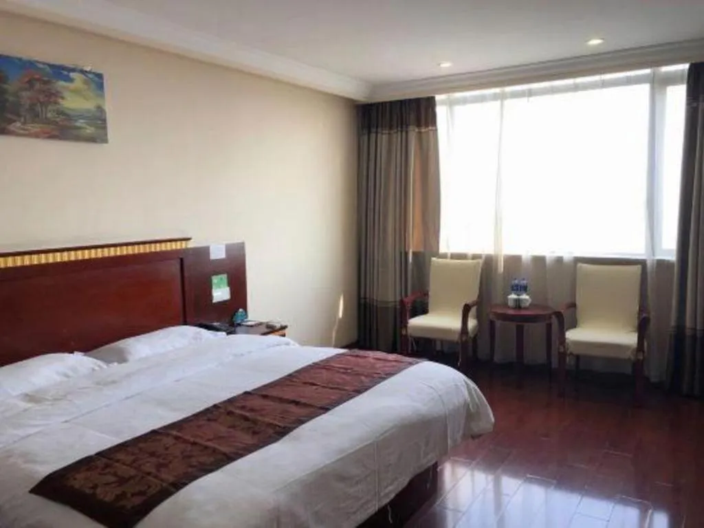 Bed in GreenTree Inn Shanghai Minhang Development Zone Subway Station Business Hotel
