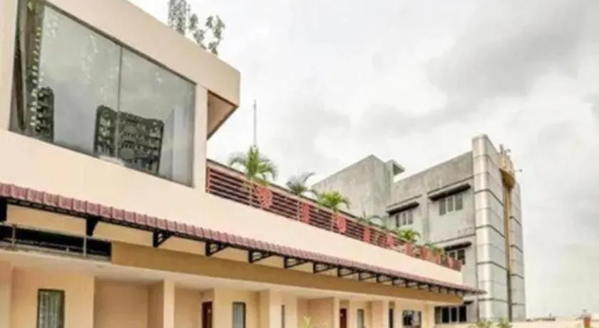 Raz Hotel and Convention