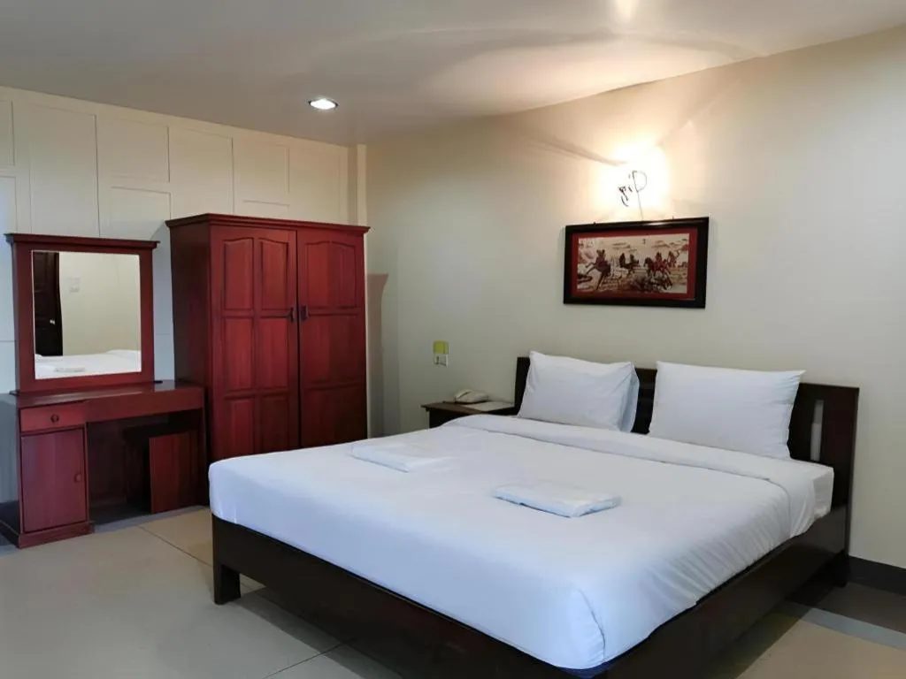 Bed in Hihotel Saraburi