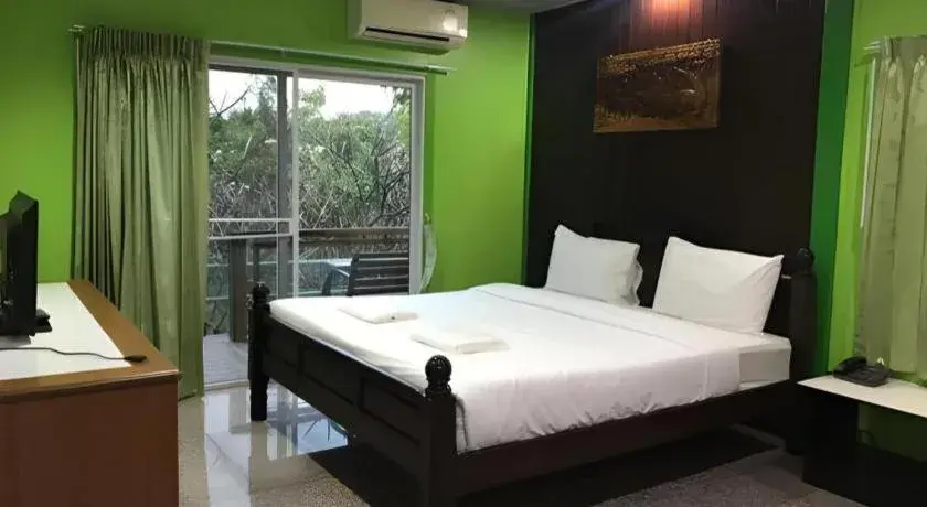 Bed in Hihotel Saraburi Bed in Hihotel Saraburi