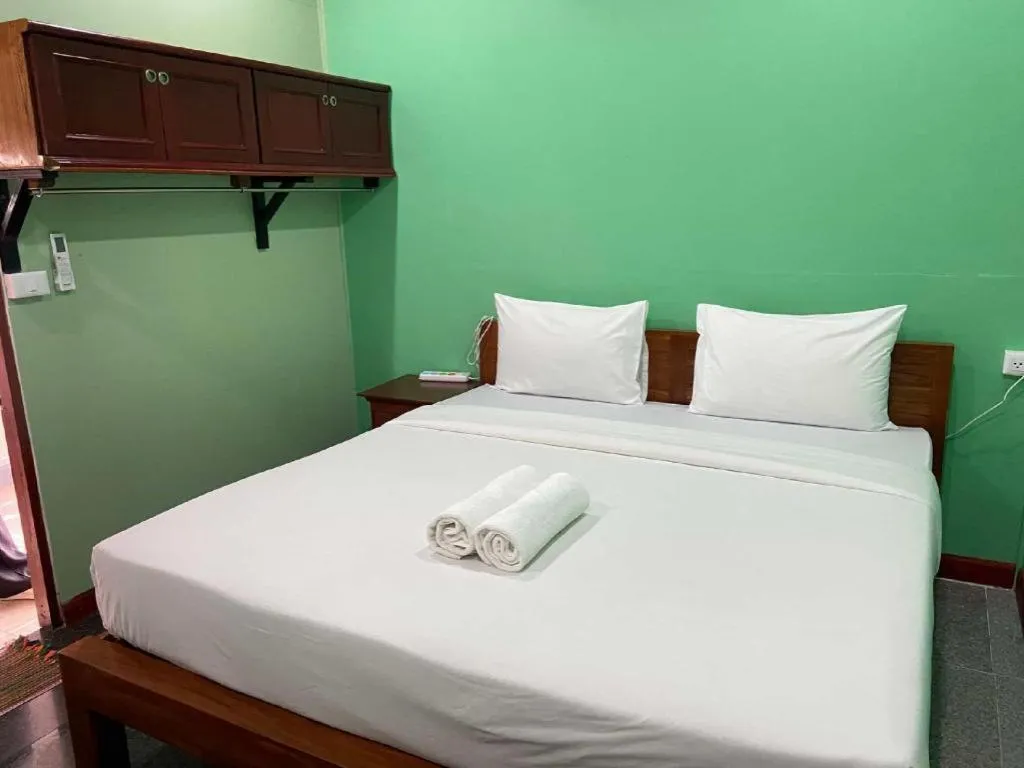 Bed in Hihotel Saraburi