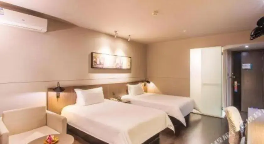 Bed in Jinjiang Inn Select Suzhou Industrial Park Dushu Lake Dongxing Road Bed in Jinjiang Inn Select Suzhou Industrial Park Dushu Lake Dongxing Road