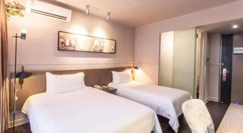 Bed in Jinjiang Inn Select Suzhou Industrial Park Dushu Lake Dongxing Road