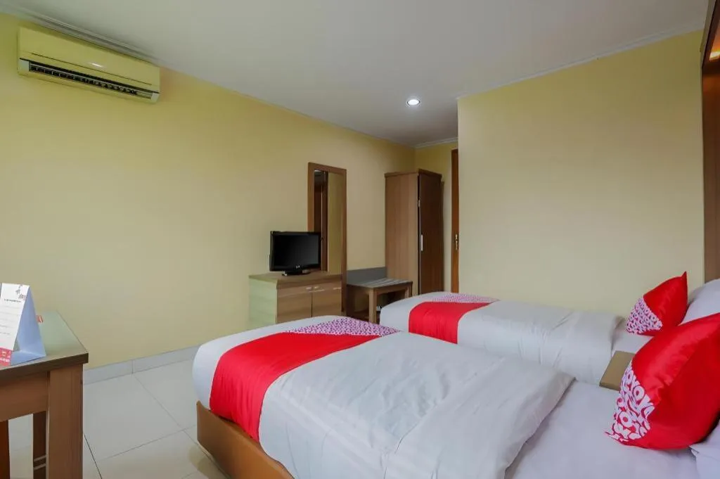 Bed in Hotel Senen Indah Syariah