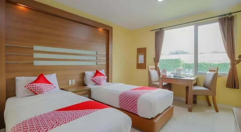 Bed in Hotel Senen Indah Syariah